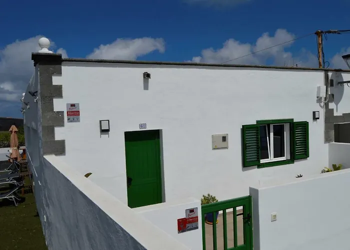 Casa Volcan De Ye בית נופש *